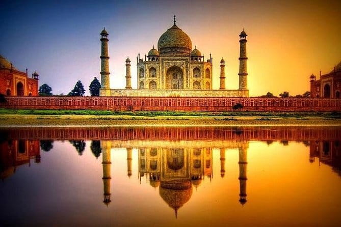 Old Delhi Walking Tour: Food, Culture & Spice Bazaars - The included tuk-tuk ride through Old Delhi lanes