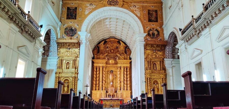 Old Goa: Walking Tour of Heritage Churches - Se Cathedral: why Asia’s largest church scale feels different in person