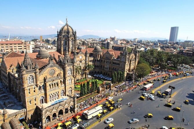 Old Mumbai Sightseeing Tour with a Local Guide - Stop 6: Mumbai Central Terminus and the Victoria Terminus architecture finale