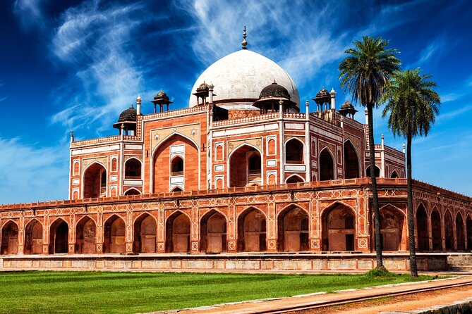 Old & New Delhi City Tour – Choose Half or Full Day Experience - Humayun’s Tomb: UNESCO calm and Mughal garden design