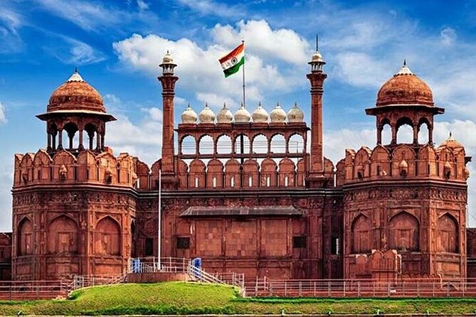 Old & New Delhi City Tour with Full or Half Day Options - Lotus Temple (or Bangla Sahib on Mondays): a calm finish