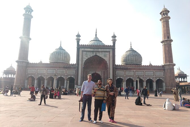 Old & New Delhi Tour - Jama Masjid and the heritage walk through old alleys