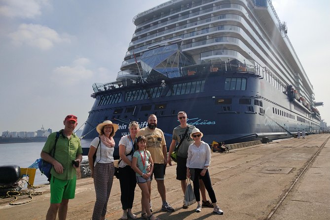 One hour Backwater Tour and tuk tuk tour in kochi with pickup - Cruise-port pickup and getting to Fort Kochi without stress