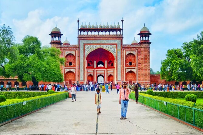Overnight Taj Mahal Tour By car - Getting from Delhi to Agra by private car (Yamuna Expressway included)