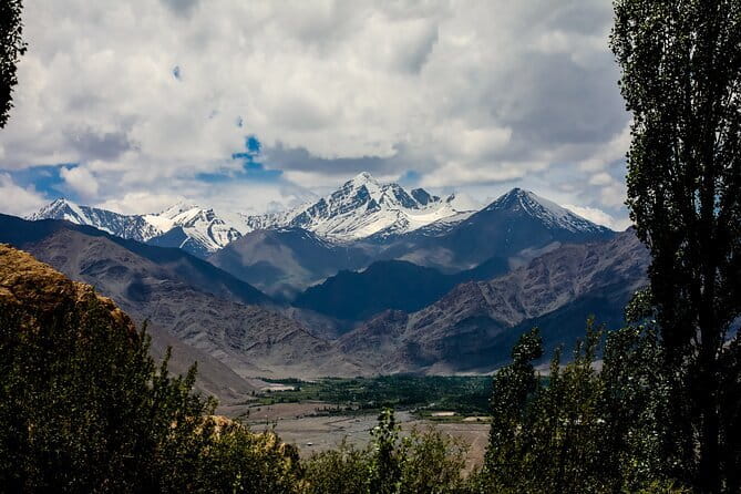 Pangong Lake Day Trip From Leh - The route rhythm: a long day with built-in breaks