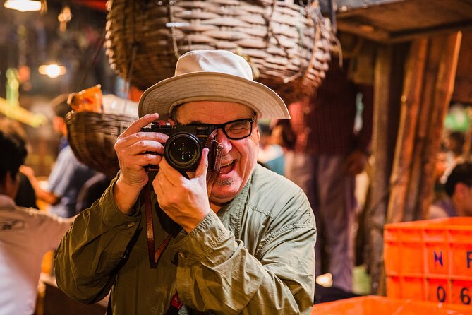 Photography Tour of Mesmerizing Markets of Kolkata - Sealdah Markets Are a Photographer’s Stress Test (In a Good Way)