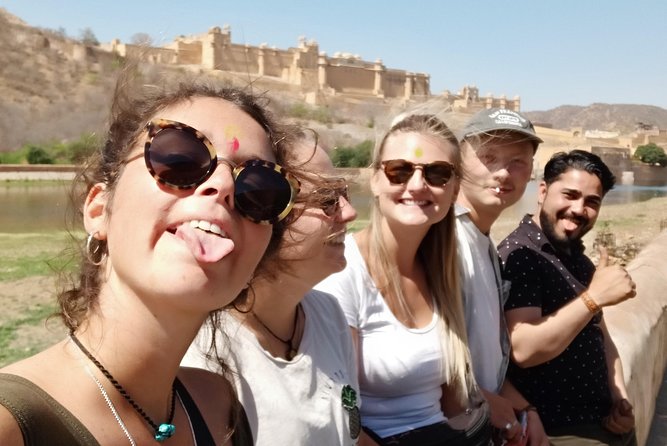 Pink city private Day Tour by Tuk Tuk with English speaking driver.. - Jantar Mantar and Albert Museum: science and culture in one sweep