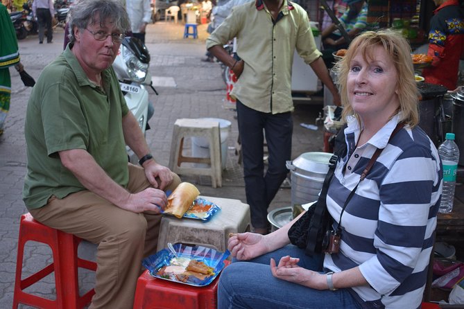 Private 4-Hour Tour of Mumbai’s Tastiest Local Foods - What you eat: eight local foods, five stops, and a guide who teaches
