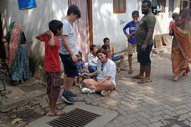 Private 8 Hours Mumbai City Sightseeing and Dharavi Slum Tour - The slum walking block, and the importance of a guide who belongs there