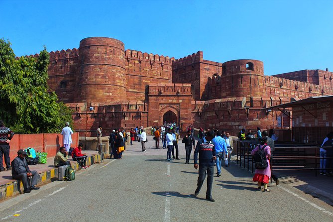 Private Agra Local Sightseeing Tour by Car and Driver - Baby Taj at Itmad-ud-Daula: A Calm Contrast