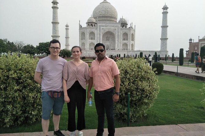 Private Agra Tour: Taj Mahal, Baby Taj & Lunch from Delhi by Car - Guide and driver quality: why the names in feedback matter