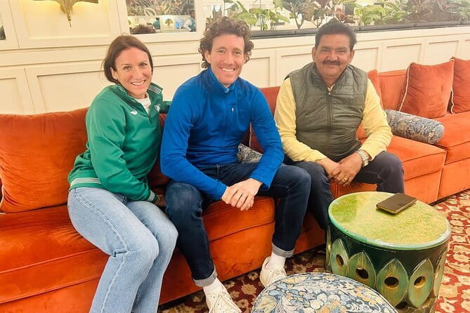 Private Agra Tour to TajMahal from Delhi by Car - Meals and energy: plan breakfast and avoid food surprises
