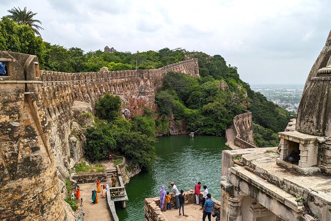 Private Chittorgarh Day Trip from Udaipur with Optional Guide - Vijay Stambha, Padmini’s Palace, and Kirti Stambh in One Smooth Loop