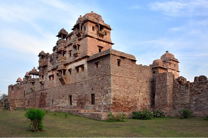Private Chittorgarh Day Trip from Udaipur with Optional Guide - Optional Guide vs DIY Pace, and Who It Helps Most