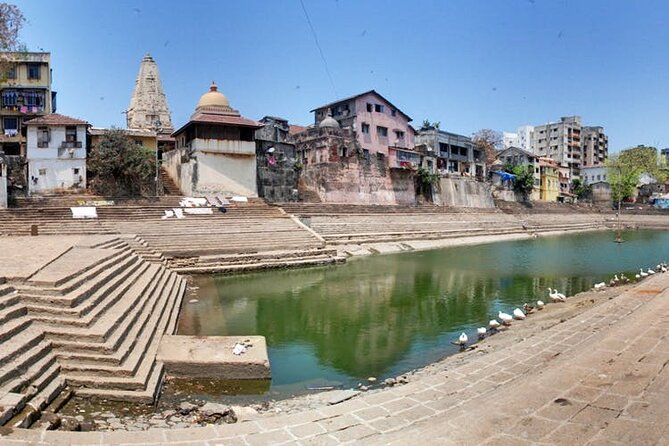 Private City Tour with Dharavi Slum Dhobighat and Dabbawalla - Dhobi Ghat at Mahalaxmi: work you can watch, and why it matters