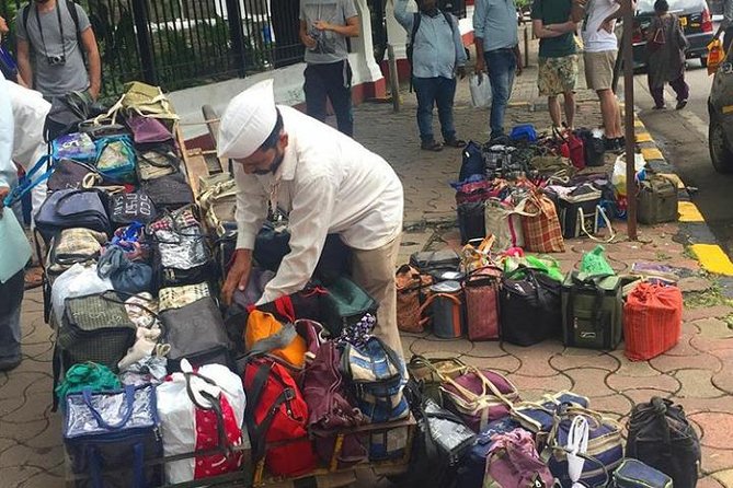 Private Combo Tours Sightseeing + Dharavi Slum + Dhobi Ghat & Dabbawalas - Dharavi walking tour: small-scale industry and the recycling engine