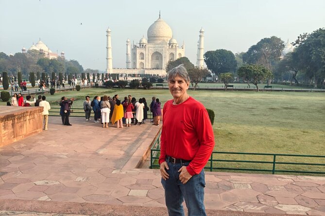 Private day tour of Taj Mahal and Agra fort by super-fast train - ALL INCLUSIVE - Taj Mahal guided visit, what 3 hours buys you