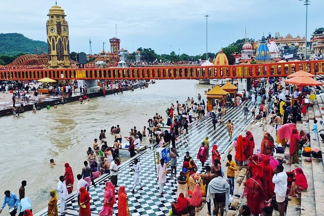 Private Day Trip to Haridwar and Rishikesh from Delhi - Rishikesh bridges: Lakshman Jhula and Ram Jhula in one sweep