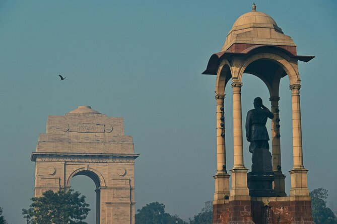 Private Delhi City Tour-Old Delhi, New Delhi and Major Attraction - Old Delhi route: Jama Masjid, Chandni Chowk, and the tuk-tuk ride