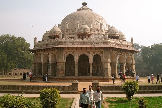 Private Delhi Day Tour with Tour Guide - Red Fort: a classic landmark stop where context matters