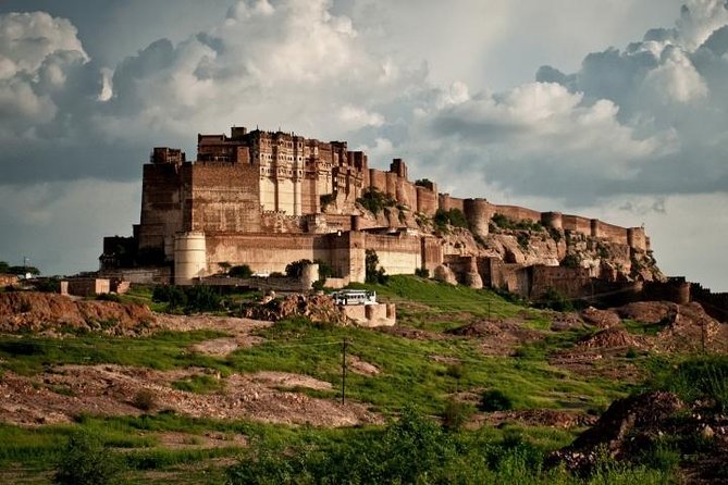 Private Full Day City Tour of Jodhpur - Jaswant Thada Memorial Time Plus Three More Historic Stops Nearby