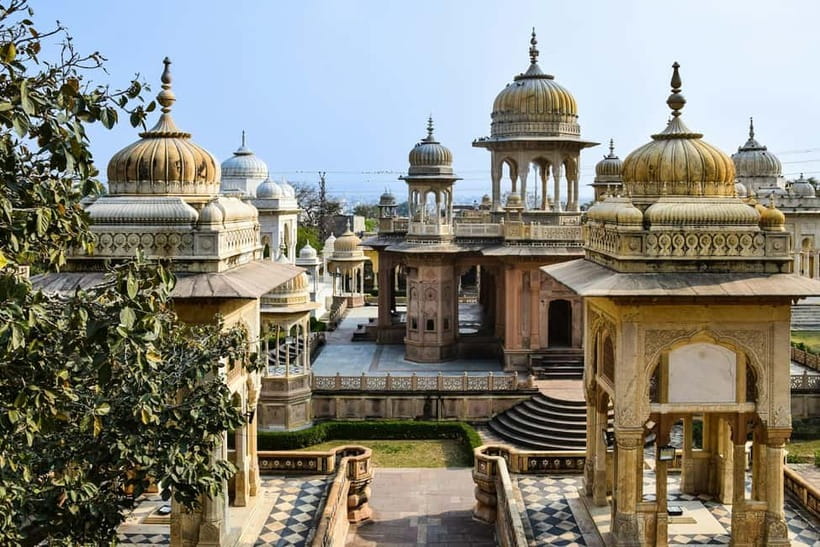Private Full-Day Jaipur Guided Tour with Monkey Temple - Panna Meena ka Kund stepwell: when geometry becomes a place to breathe