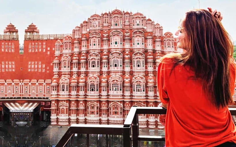 Private Full-Day Jaipur Guided Tour with Monkey Temple - Hawa Mahal: lattice walls, smart photo timing, and a quick cultural lesson