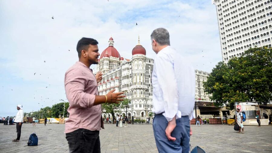 Private Full-Day Mumbai Sightseeing & Dharavi Slum Tour - The big-picture idea: two halves, one day, real context