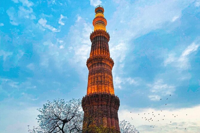 Private Full Day Old and New Delhi City Tour by Car - Private car comfort in Delhi traffic, and why timing matters