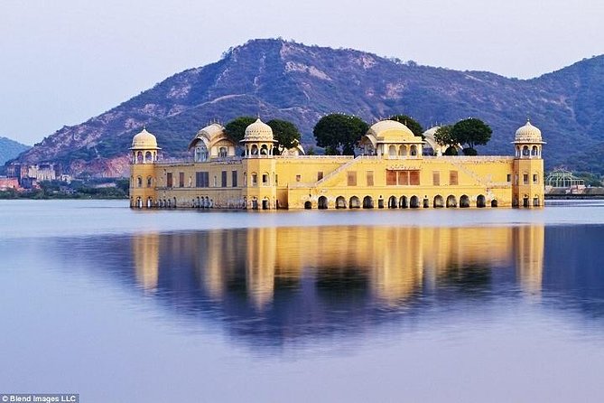Private Full-Day Sightseeing Tour of Jaipur’s Heritage by Car - Why a private heritage drive works so well in Pink City