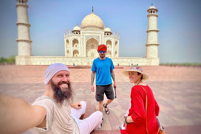 Private Full-Day Taj Mahal and Agra Fort Tour from New Delhi - Entering the Taj Mahal: Three Hours That Actually Lets You Look