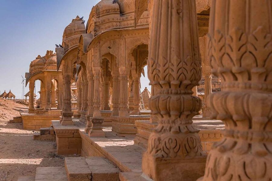 Private Full Day Tour of Jaisalmer with Guide - Mandir Palace (Badal Vilas): a photo stop with purpose
