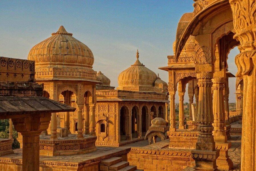 Private Full Day Tour of Jaisalmer with Guide - Gadisar Lake: sunset views that cool your mood