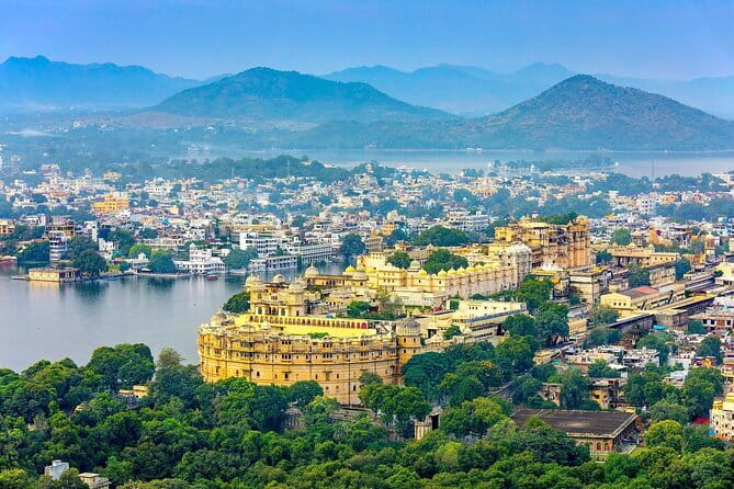 Private Full Day Udaipur Sightseeing Tour with Optional Guide - Price and Value: When ₹450 and ₹700 Make Sense