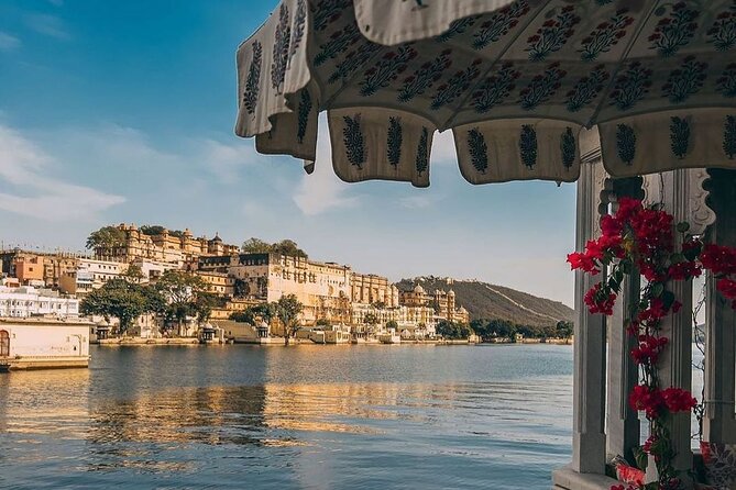 Private Full Day Udaipur Tour with Optional Guide - Quick hits