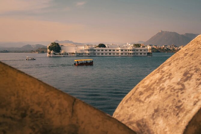 Private Full Day Udaipur Tour with Optional Guide - Jagdish Temple inside the palace complex, 30 minutes that counts