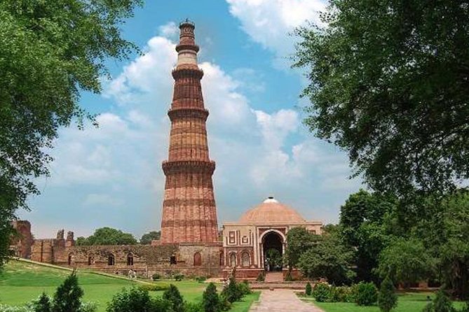 Private Golden Triangle Tour 2 Nights & 3 Days - Delhi to Agra Day 1: India Gate, Parliament, Agra Fort, Mehtab Bagh