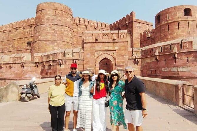 Private Golden Triangle Tour 5 Days Delhi Agra Jaipur - Day 1 in Delhi: Jama Masjid, Red Fort, Chandni Chowk, and the presidential arc