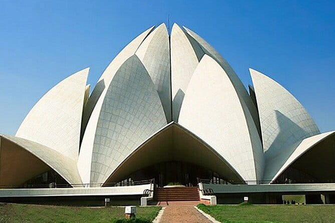Private Golden Triangle Tour 5 Nights/6 Days - All Inclusive - Beyond the big names: Humayun’s Tomb, Lotus Temple, and Qutub Minar