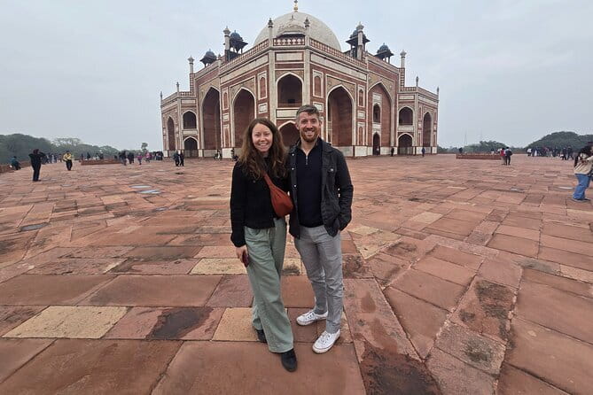 Private Guided Full Day Tour Of Old And New Delhi - Khari Baoli: the spice market stop that hits your senses fast