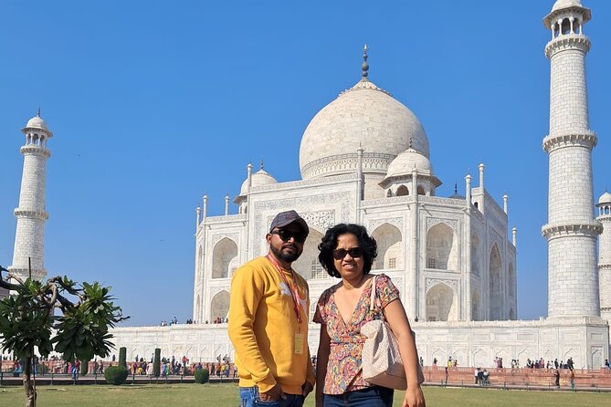 Private Guided Taj Mahal Tour with Skip The Line Entry Ticket - Inside the Taj Mahal: what you’ll focus on in 1 hour