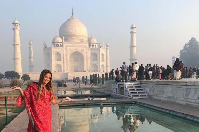Private Guided Taj Mahal Tour with Skip The Line Entry Ticket - Meeting in Tajganj, then heading straight to the monument
