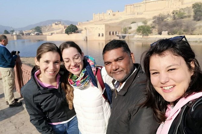 Private Guided Tour of Old & New Delhi - Old and New Delhi in one day, without the taxi hassle