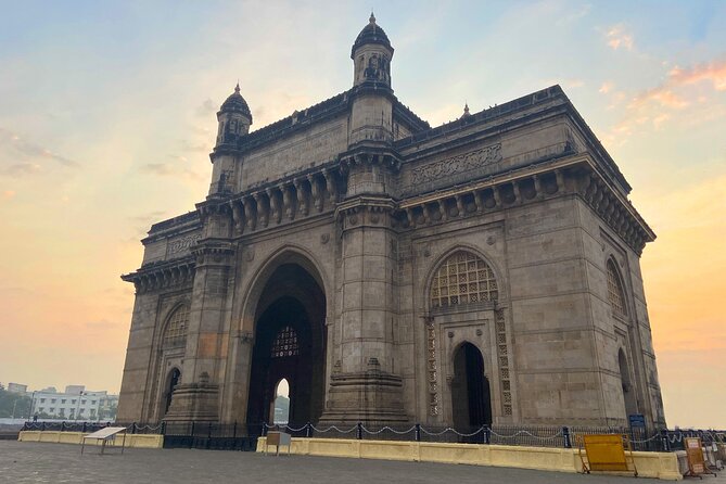 Private Half-Day Bombay Sightseeing Tour with Guide and Transportation - Your guide sets the tone: inside stops, outside stops, and timing