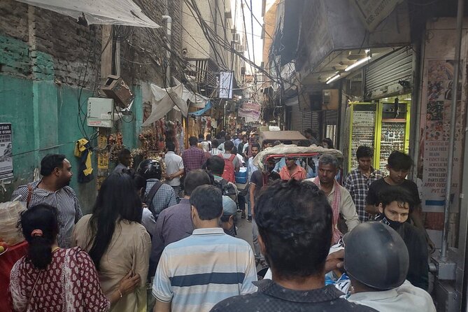 Private Half Day Delhi -City Tour including Entrance Fees - The Guide and Driver Factor: Where This Tour Gets High Marks