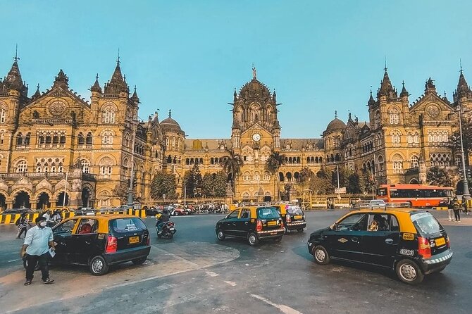Private Half Day Mumbai City Tour including AC vehicle. - Stop 3: Town Hall (Asiatic Society Library) and the Book-Treasure Angle