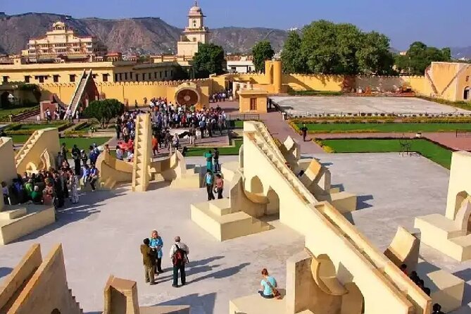 Private Jaipur City Tour by Tuk Tuk Or Car - Panna Meena ka Kund: stepwell geometry you can actually see