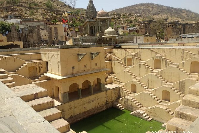Private Jaipur Full One Day Tour In Pink City With Guide - Guides and drivers: the difference between a tour and a day that feels easy