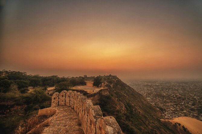 Private Jaipur Night Tour with Nahargarh Sunset Views - Hawa Mahal Outside at Night: The Icon Without the Ticket Hassle