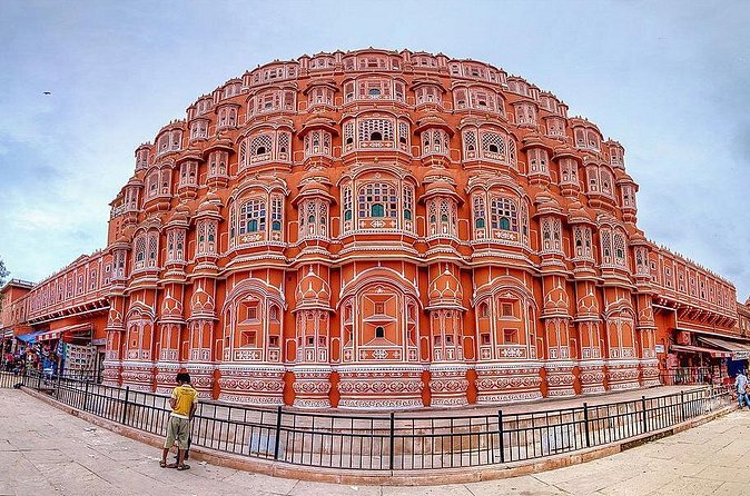 Private Jaipur sightseeing Tour by Car - All Inclusive - Albert Hall Museum, the cultured pause